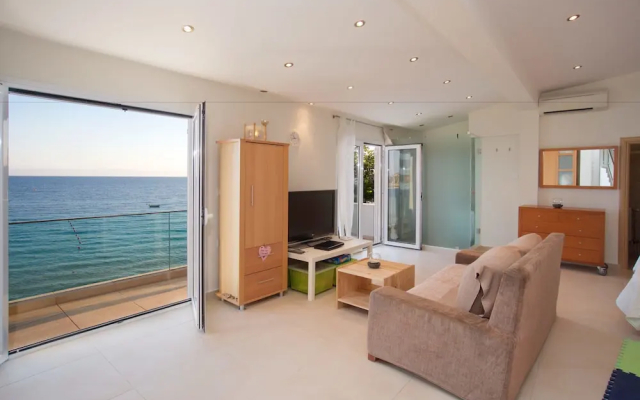Infinity Beach House