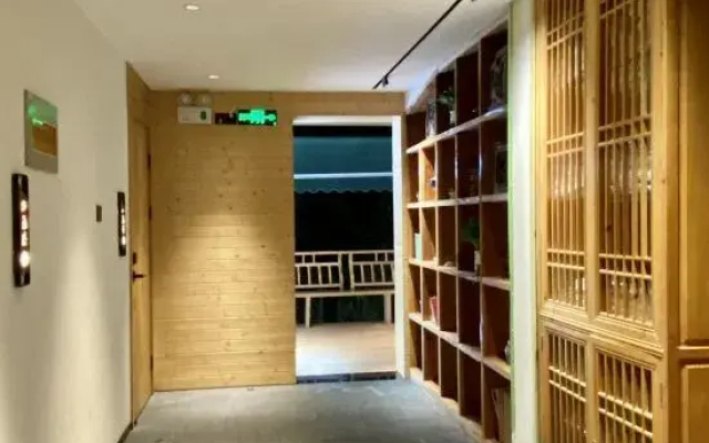 Laojie Dayuan Hostel