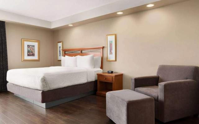 Royal Hotel Calgary, Trademark Collection by Wyndham