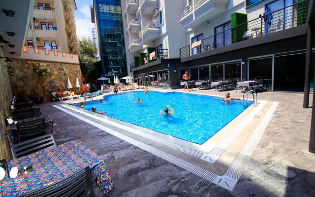 Ramira City Hotel - Adults Only