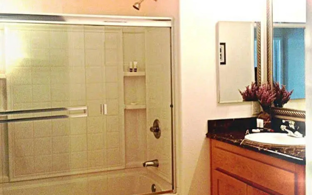Sunshine Suites at 616 St. Paul