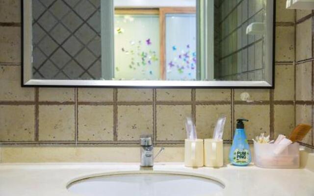Sanya Yalong Bay·Yalong Bay Tourist Area· Locals Apartment 00151400