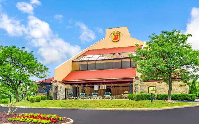 Super 8 by Wyndham Fort Mitchell Cincinnati Area