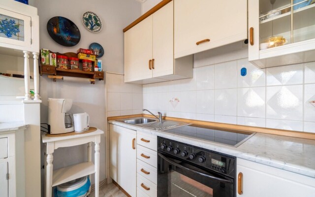Nice Apartment in Umag With 2 Bedrooms and Wifi