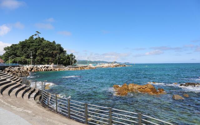 Yangyang Flora Pension