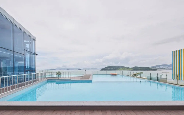 Hemirion Pool Villa&Resort