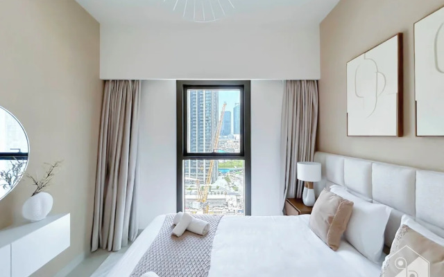 Exclusive Burj Crown 4b Balcony Burj Khalifa View