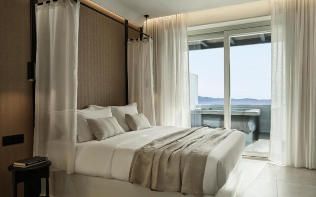 Ezio Bo Luxury Living