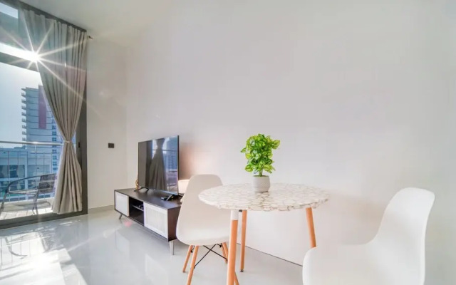 Elz Residence Stylish Studio Living