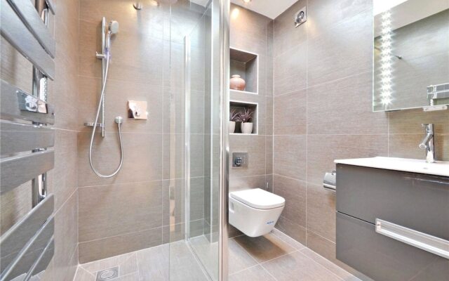 2 Bedroom House In West Hampstead