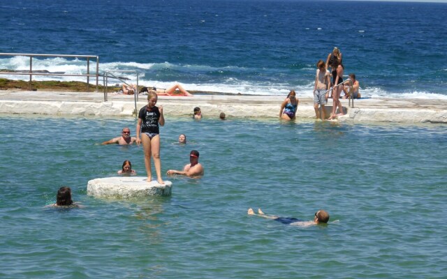 5 Star Luxury Beachfront Apartment