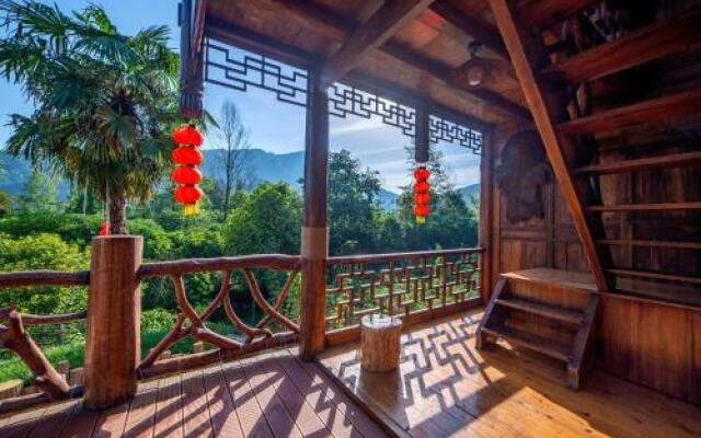 Zhangjiajie Lodge In The Forest