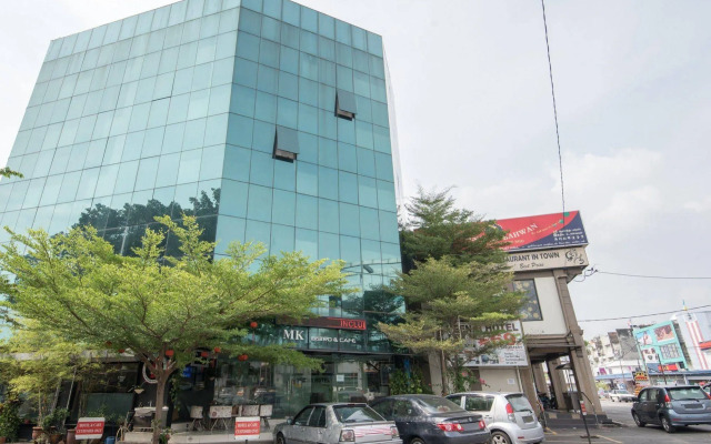 Veenai Hotel