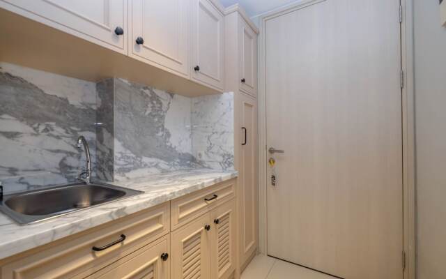 Cozy And Strategic Studio At Springlake Summarecon Apartment