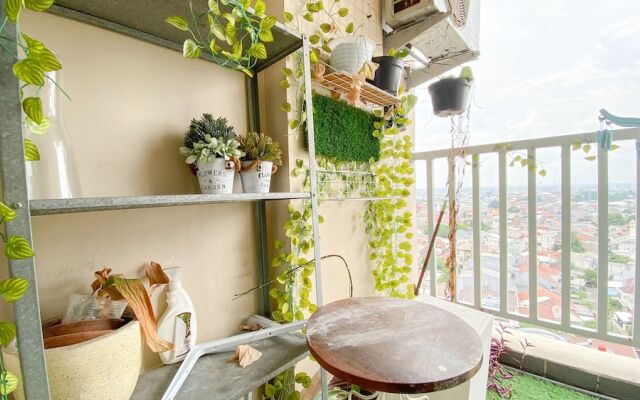 Fancy And Nice Studio At Belmont Residence Puri Apartment