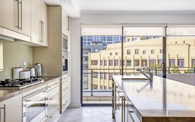 Pyrmont Harbour View Penthouse