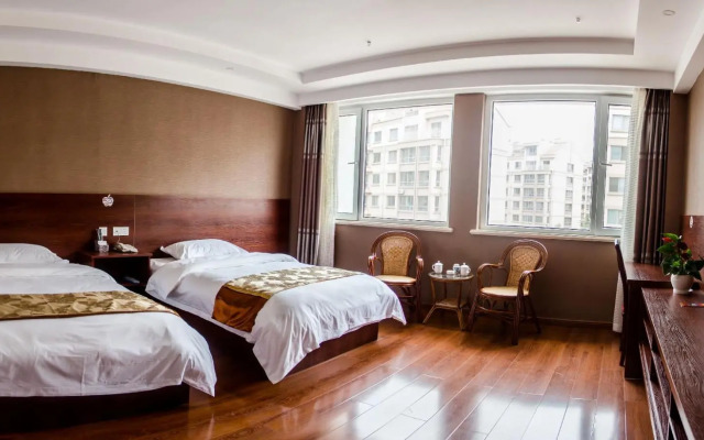 New Residence Hotel (Weihai Station)