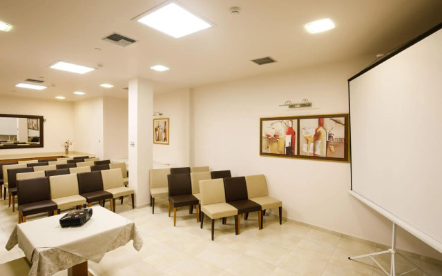 Athina Hotel