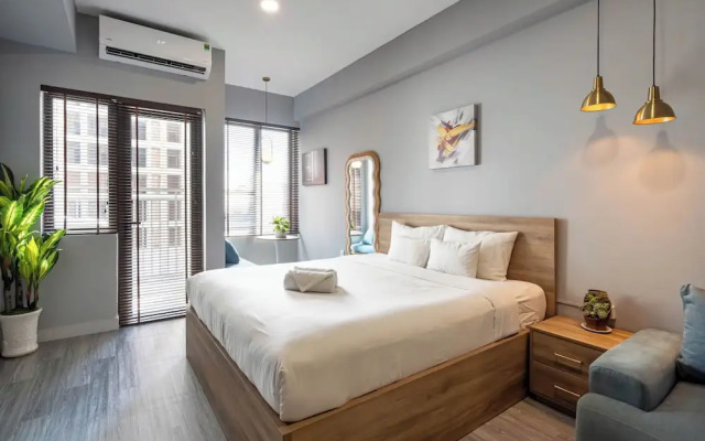 Otis Soho Saigon Balcony Apartment