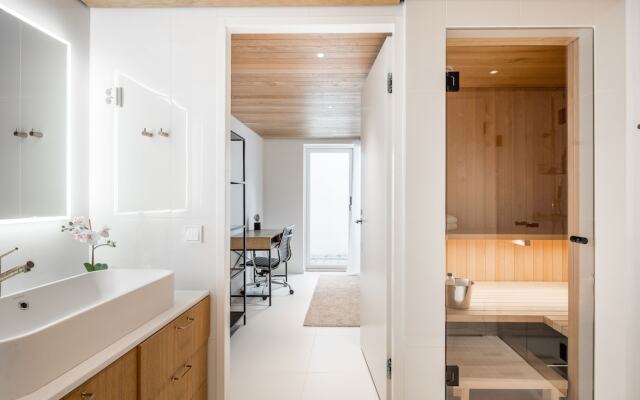 Scandinavian Townhouse with sauna
