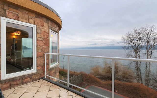 Beach Ave Castle Luxury Vacation Rental