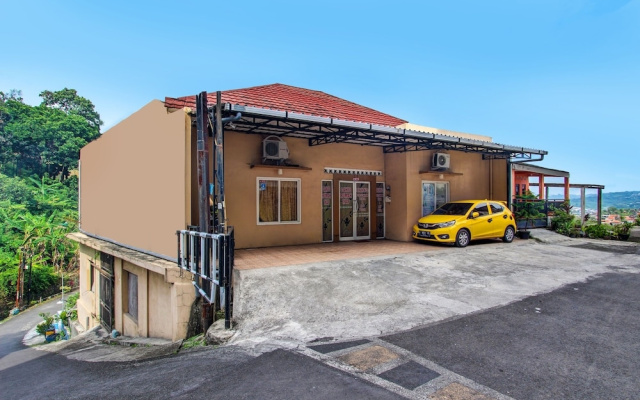 OYO 92459 Cahyo Kost 2