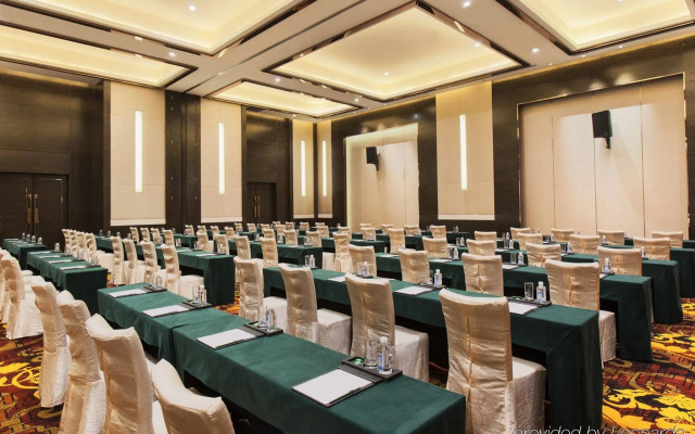 Holiday Inn Panjin Aqua City by IHG