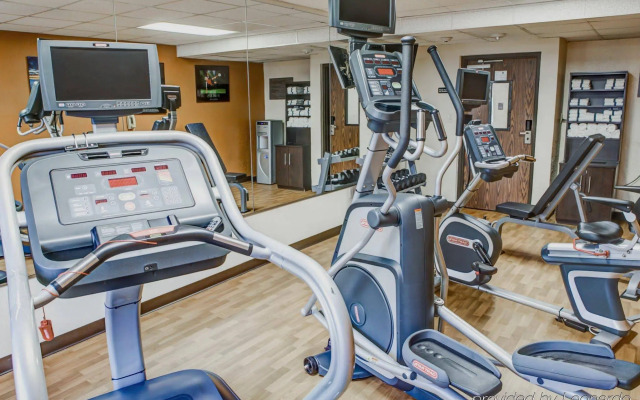 Comfort Inn Metro Airport