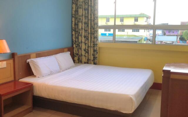 Mandarin Inn by Glex