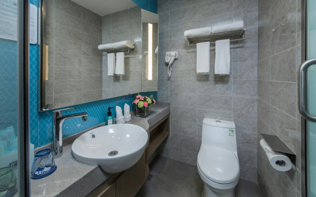 Holiday Inn Express Xichang City Center by IHG