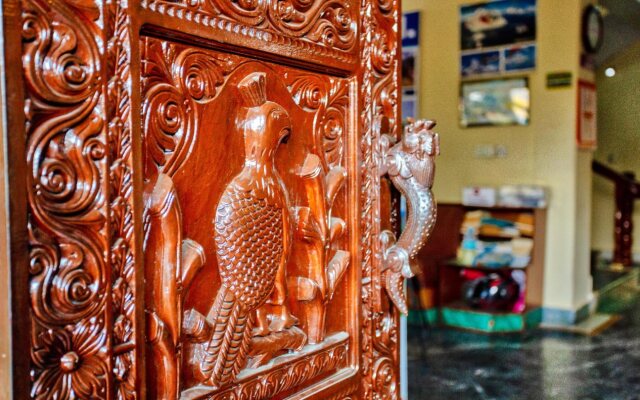 Hotel Grand Holiday