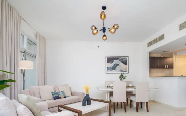 LUX The Dubai Marina View Suite 2