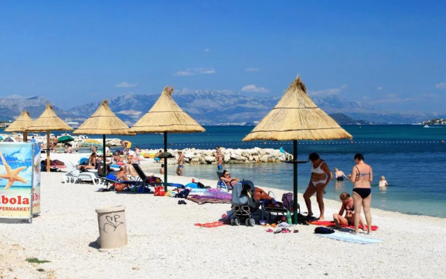 Apartments by the sea Trogir - 16211