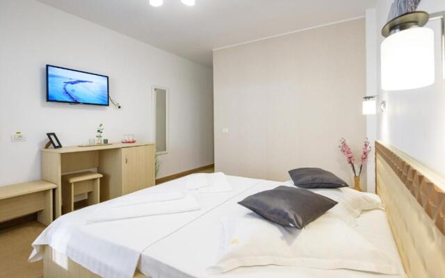 SaloS Beach Resort