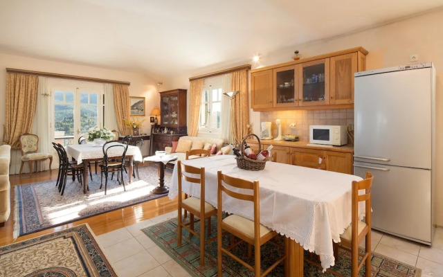 Villa Dorina by Corfuescapes
