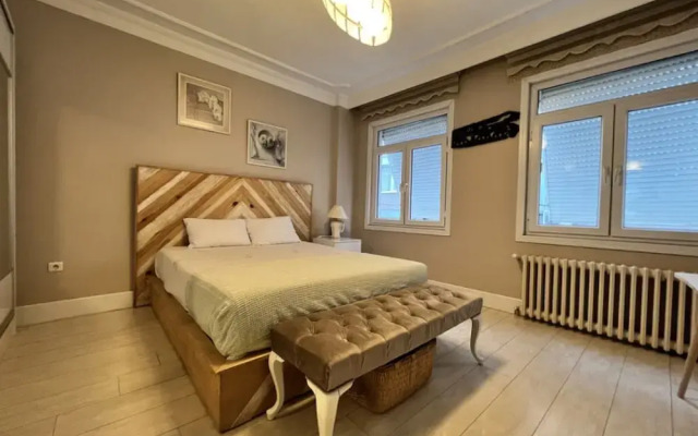 Sleek Flat Close to Osmanbey Metro Station