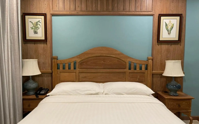 Rich Garden House Hotel