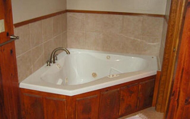 Cabins at Twinbrook Resort