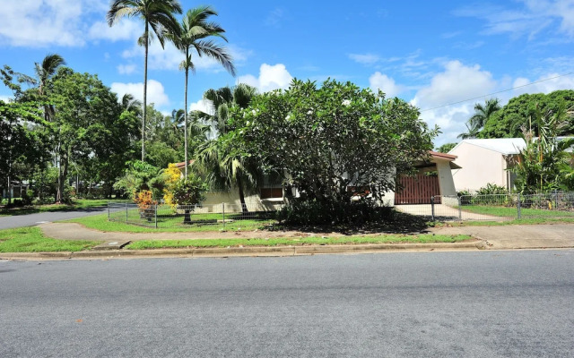 Seascape Holidays - 53 Reef Street