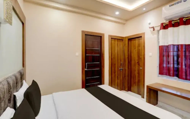 Goroomgo Ruby House Puri