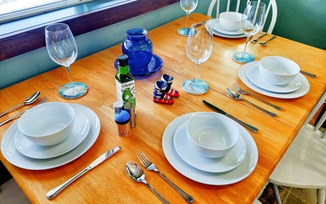 Golden Mountain View Suites