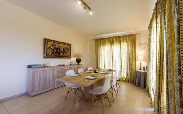 Dimitras House