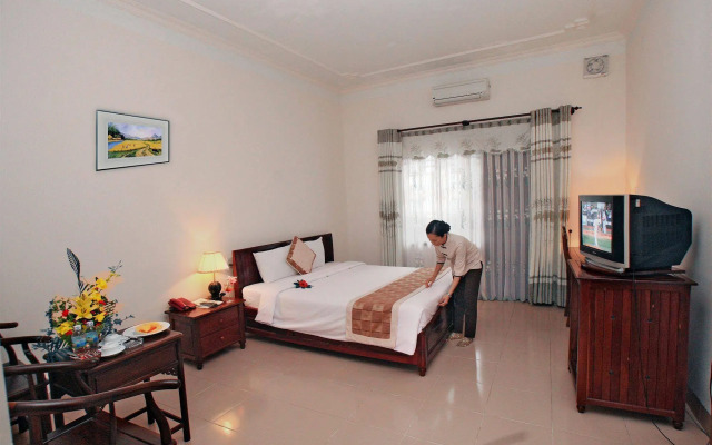 Bach Dang Hoi An Hotel