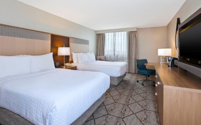 Crowne Plaza Columbus North- Worthington, an IHG Hotel