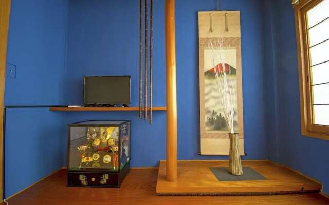 Guest House in Momodani (204-2)