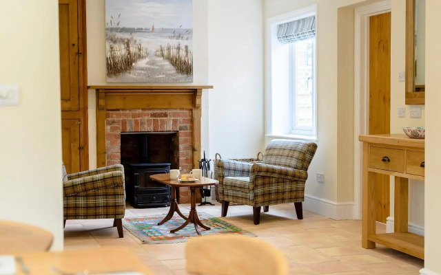 Sea Holly Cottage-UK11931
