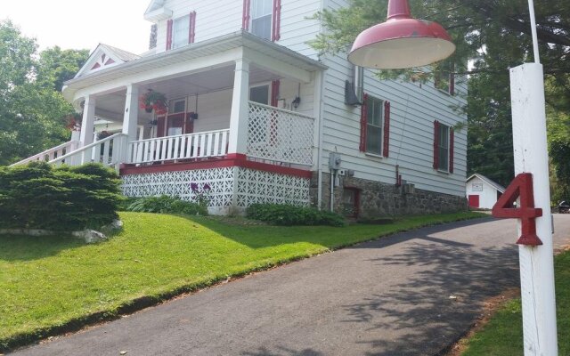 Bancroft Bed & Breakfast