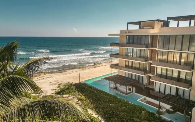 Luxury and Mordern Beachfront Condo by BT Homes