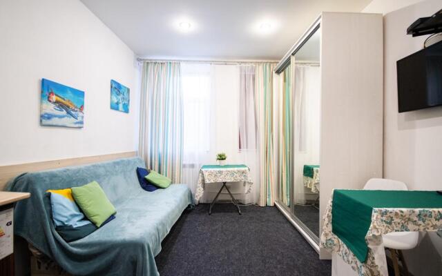 ВПитер на сутки на  улице Лизы Чайкиной