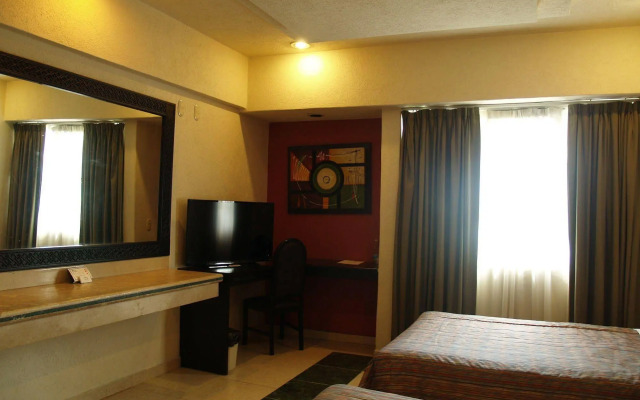 Hotel Real Del Sol – Zona Expo Industrial